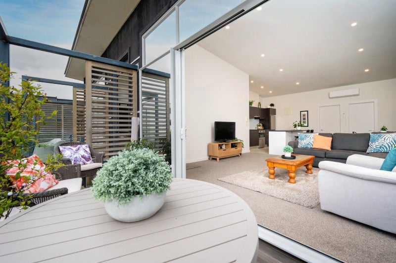 32/9 Humber Street, Pandora, Napier - Carousel 2