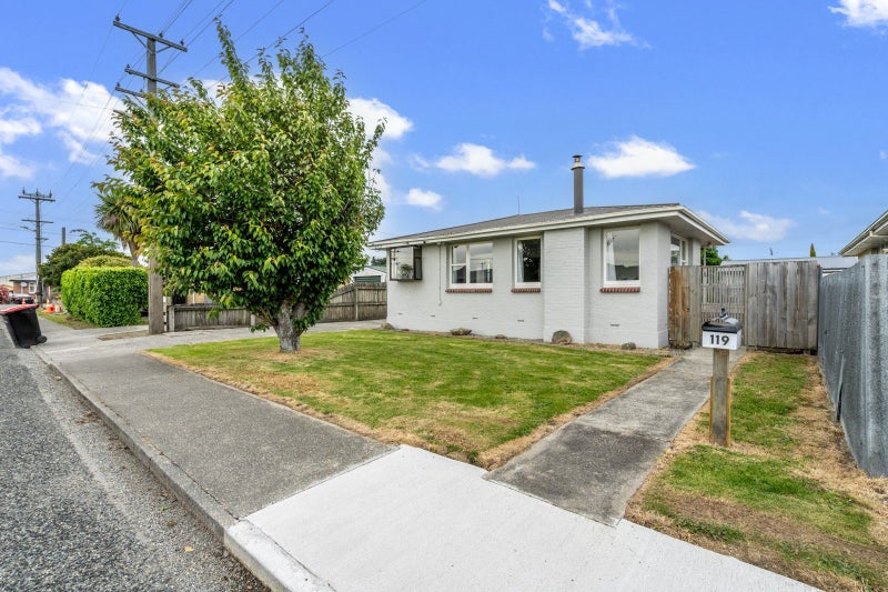 119 Robertson Street, Gore, Gore - Carousel 1