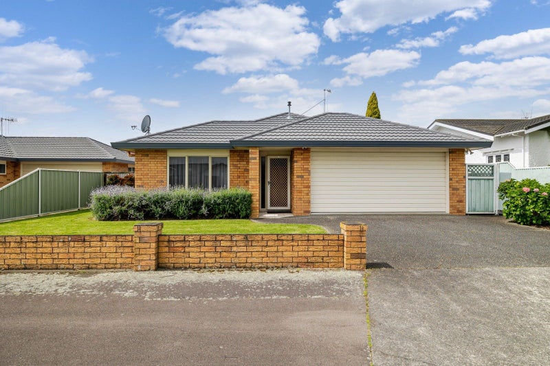 5 Albert Street, Palmerston North, Palmerston North - Carousel 1