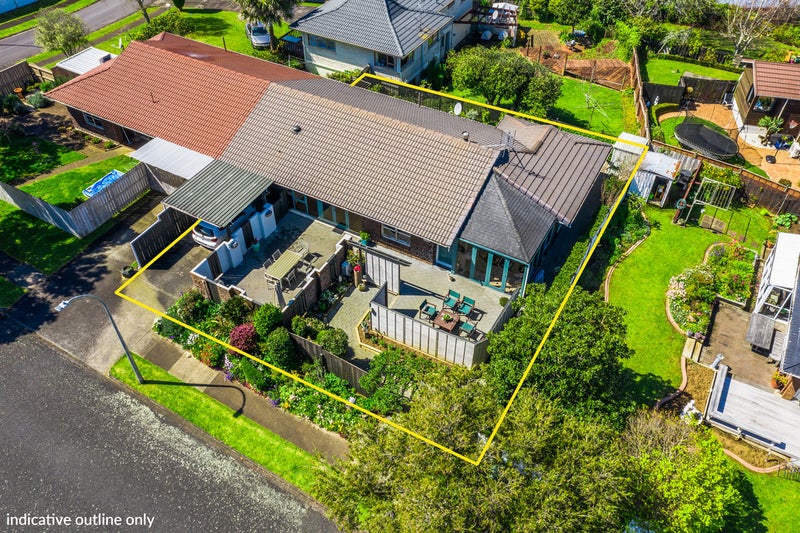 Property Valuation for 2/3 Tyrian Close, Half Moon Bay, Auckland