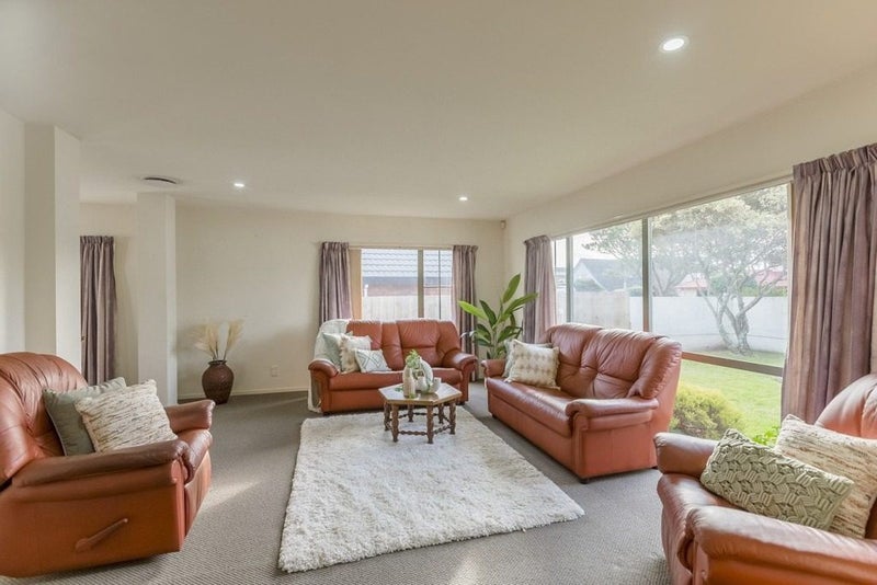 318 Manly Street, Paraparaumu Beach, Kapiti Coast, Wellington - Carousel 2