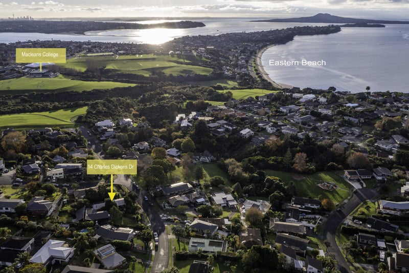 14 Charles Dickens Drive, Mellons Bay, Auckland - Carousel 2