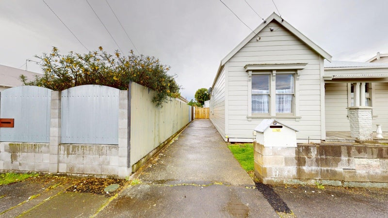 80 Niblett Street, Whanganui, Whanganui - Carousel 26