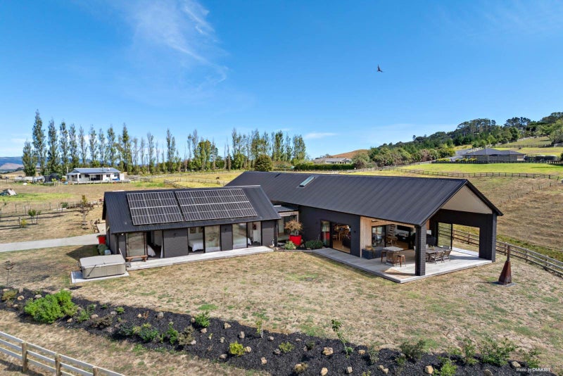 95A Cameron Town Road, Pukekohe - Carousel 1