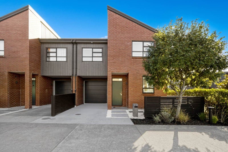 2 Whakatere Lane, Hobsonville, Auckland - Carousel 1