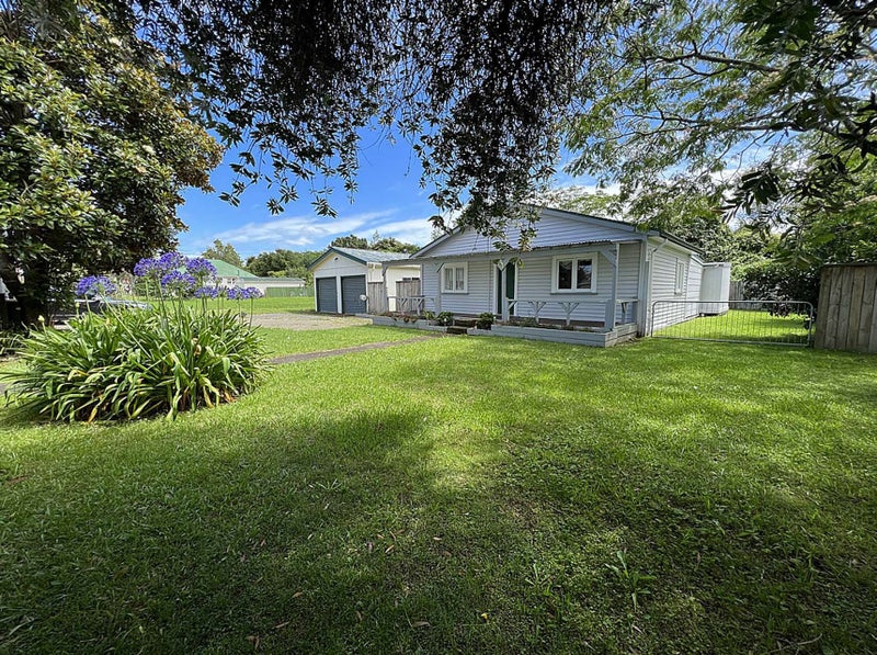 13 Tawa Street, Edgecumbe, Edgecumbe - Carousel 1