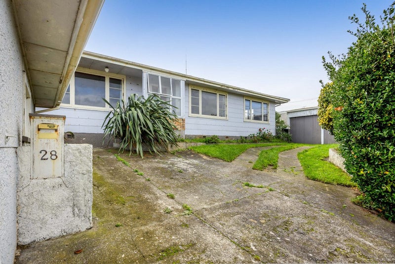 28 Cambridge Street, Patea - Carousel 1