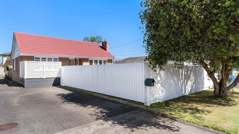 1/22 Karaka Street, Takapuna, Auckland - Carousel 1