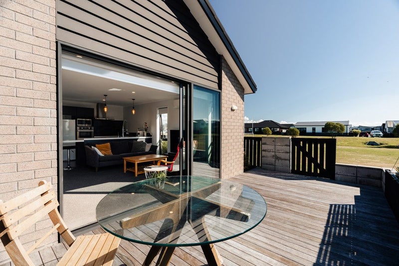 7 Haka Way, Papamoa, Papamoa - Carousel 2