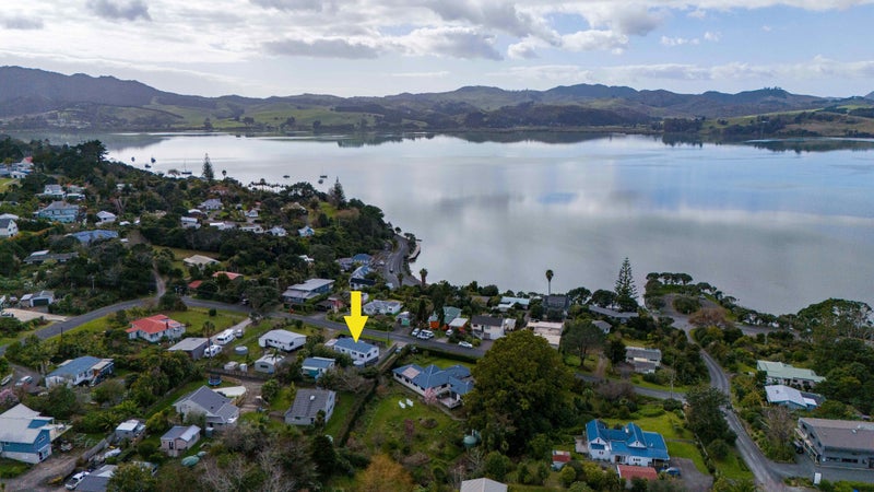 14 Grey Street East, Mangonui - Carousel 1