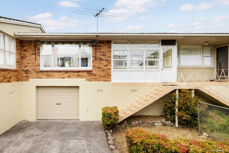 2/3 Grange Road, Mount Eden, Auckland - Carousel 1