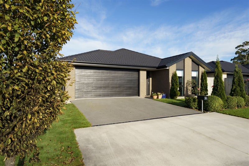 34 Minerva Crescent, Woodend, Woodend - Carousel 2
