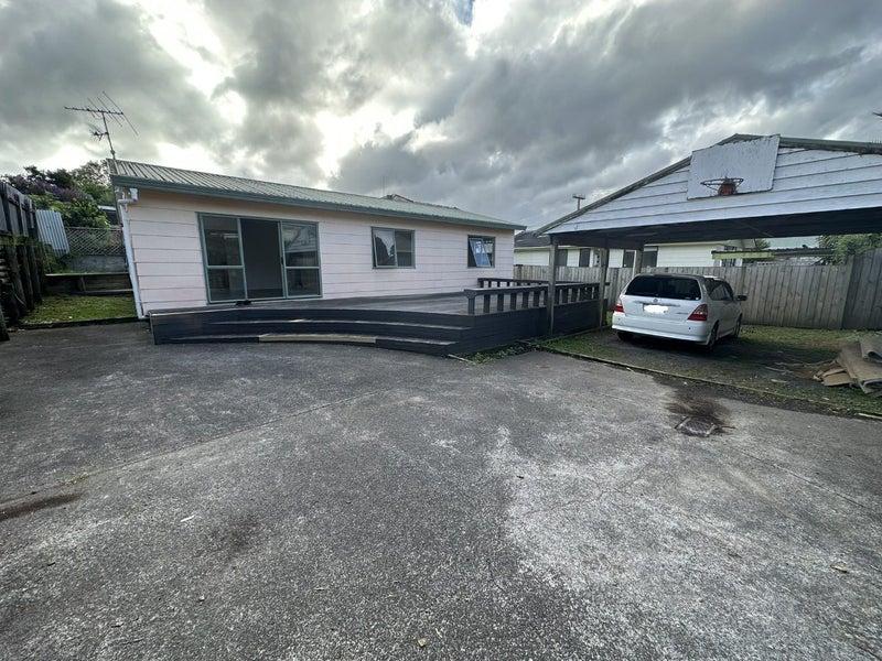 1/154 Rathgar Road, Henderson, Auckland - Carousel 1