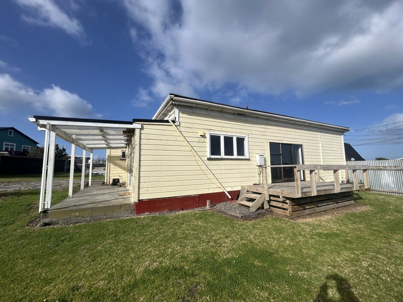 4 Ashton Terrace, Castlecliff, Whanganui, Manawatu / Whanganui - Carousel 9
