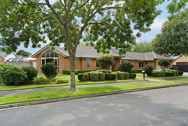 1 Flora Way, Rototuna, Hamilton, Waikato - Carousel 27