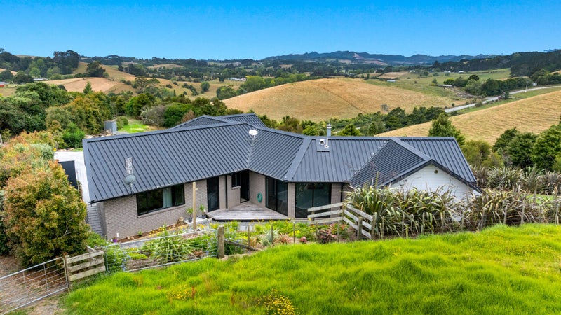 101 Fitzpatrick Road, Brookby, Auckland - Carousel 2