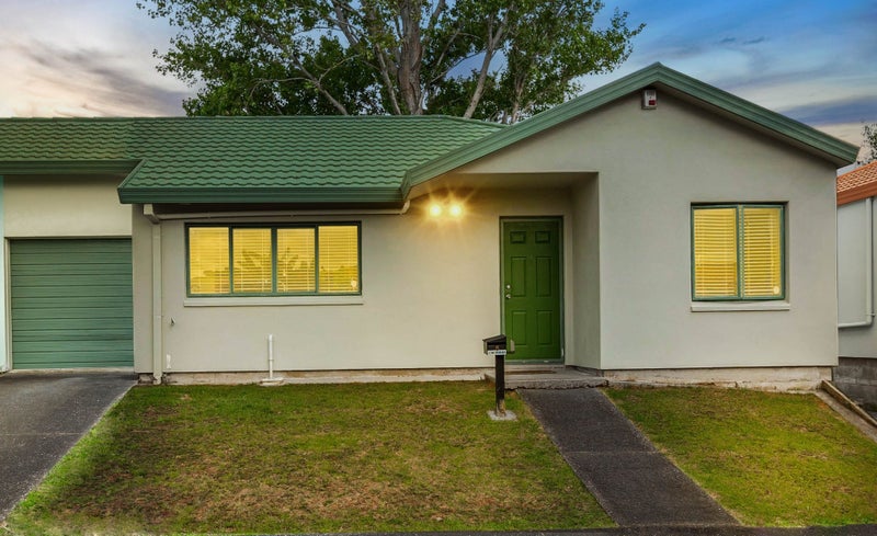 5 Neta Grove, Henderson, Auckland - Carousel 2