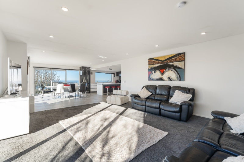 10 Garfield Avenue, Roslyn, Dunedin - Carousel 2