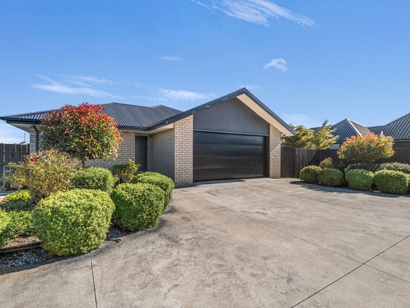 15 Lucca Crescent, Rolleston, Rolleston - Carousel 1