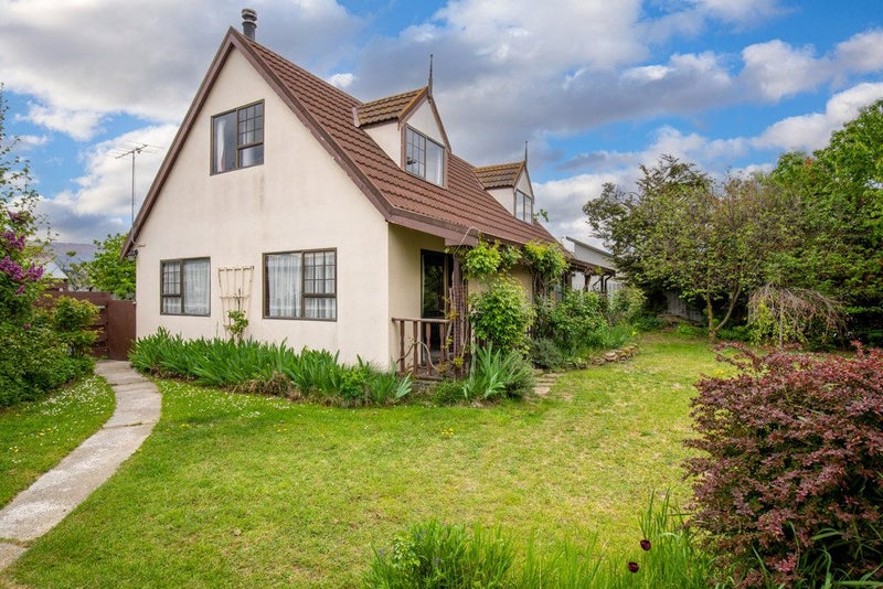 8 Dawson Place, Alexandra, Alexandra - Carousel 1