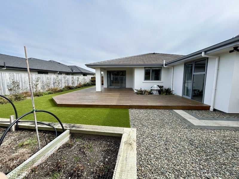 46 Youngberry Drive, Richmond, Richmond - Carousel 2