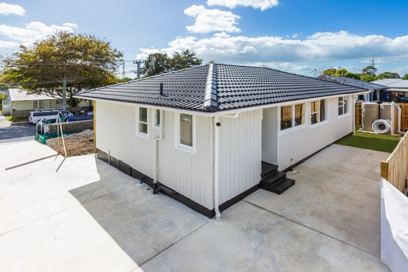 25 Flat Bush Road, Otara, Auckland - Carousel 1