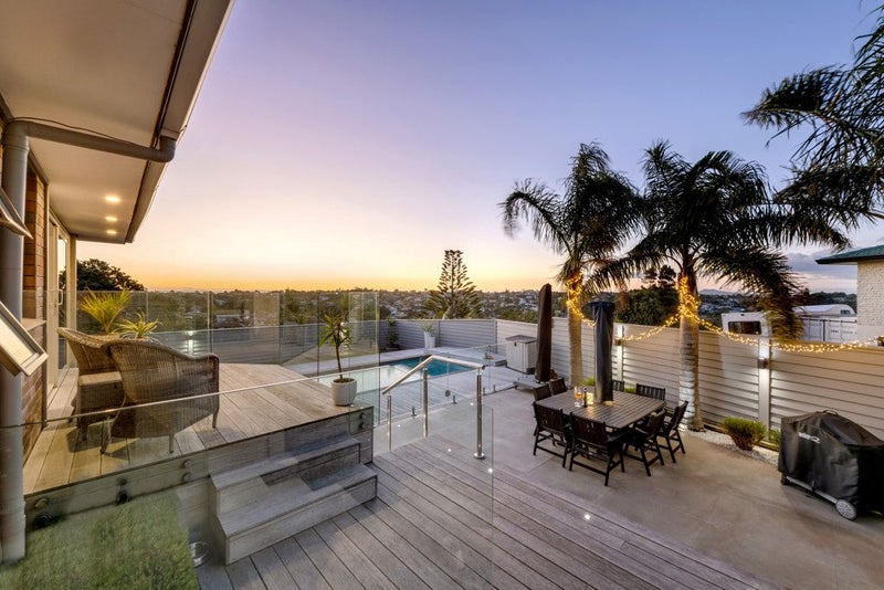 14 Pounamu Place, Shelly Park, Auckland - Carousel 2