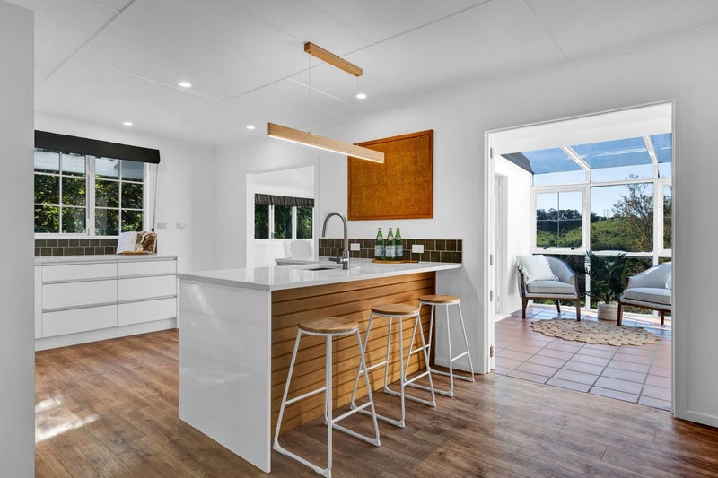 27 Saxton Road, Upper Vogeltown, New Plymouth - Carousel 1