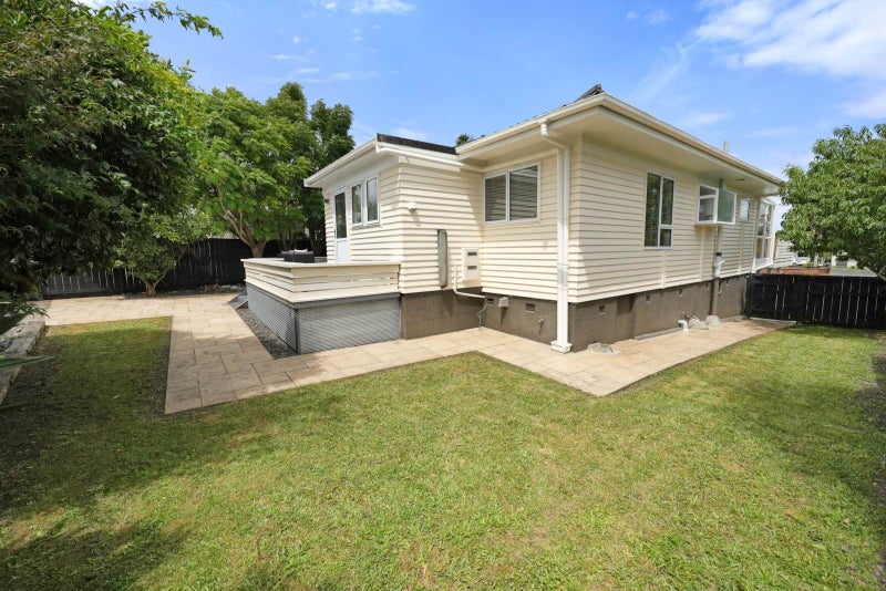 1/29 Gloria Avenue, Te Atatu Peninsula, Auckland - Carousel 2