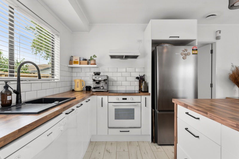 12 Ngarimu Place, Mount Maunganui - Carousel 2