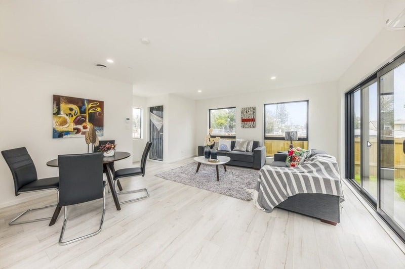 141A Russell Road, Manurewa, Auckland - Carousel 2