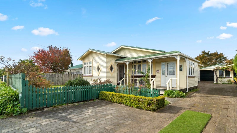 10 Corlett Street, Utuhina, Rotorua - Carousel 1
