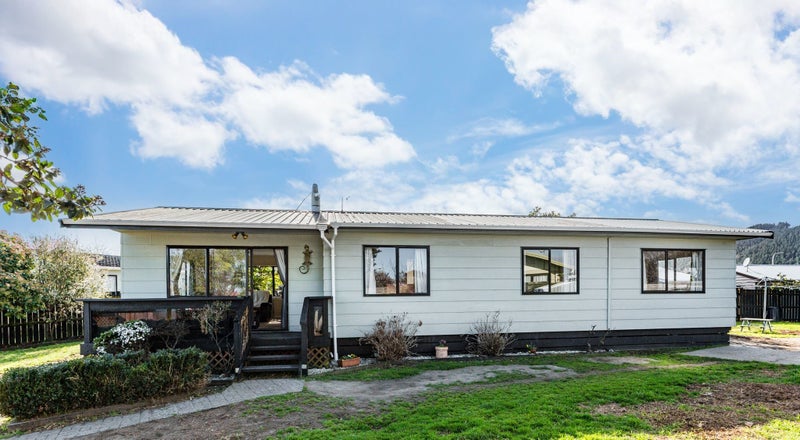 14 Pukeko Street, Paraparaumu - Carousel 1