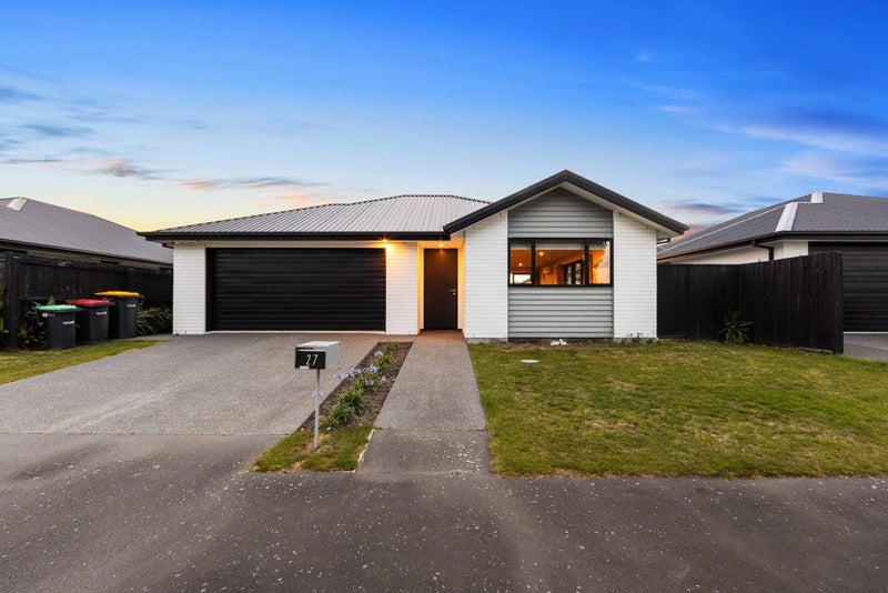 27 William Nicholls Drive, Belfast, Christchurch - Carousel 16