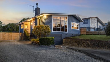 16 Glen Street, Levin, Levin - Carousel 1