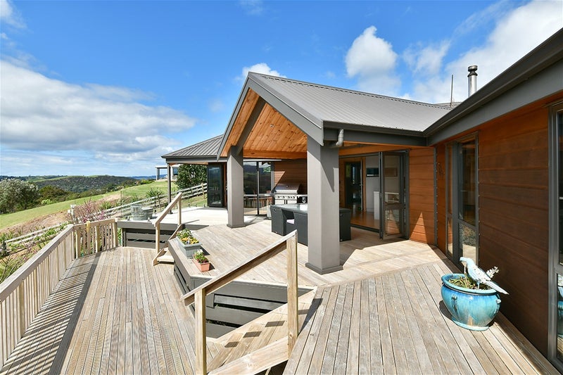4 Kanuka Road, Sandspit, Warkworth - Carousel 2