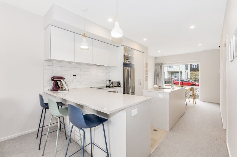 34 Koreke Close, Kenepuru, Porirua - Carousel 2