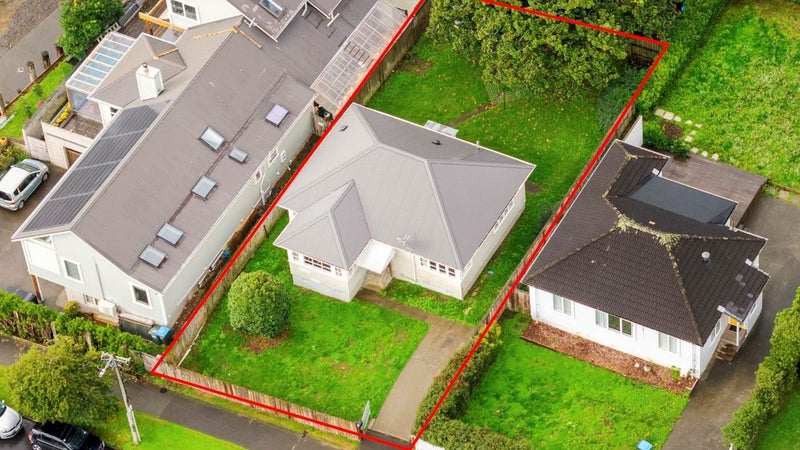 17 Manapau Street, Meadowbank, Auckland - Carousel 1