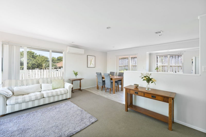 13 Legacy Drive, Henderson, Auckland - Carousel 2