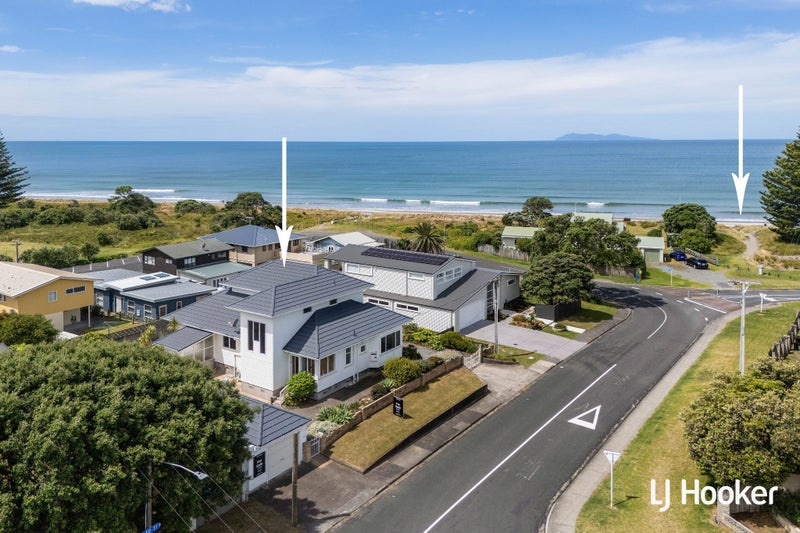 24 Leo Street, Waihi Beach, Waihi Beach - Carousel 2