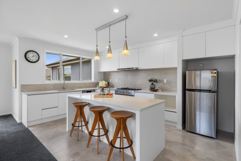 4 Maia Place, Flagstaff, Hamilton - Carousel 1