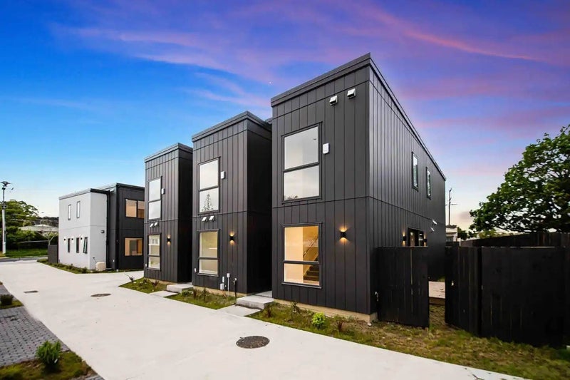 36E Parker Avenue, New Lynn, Auckland - Carousel 1