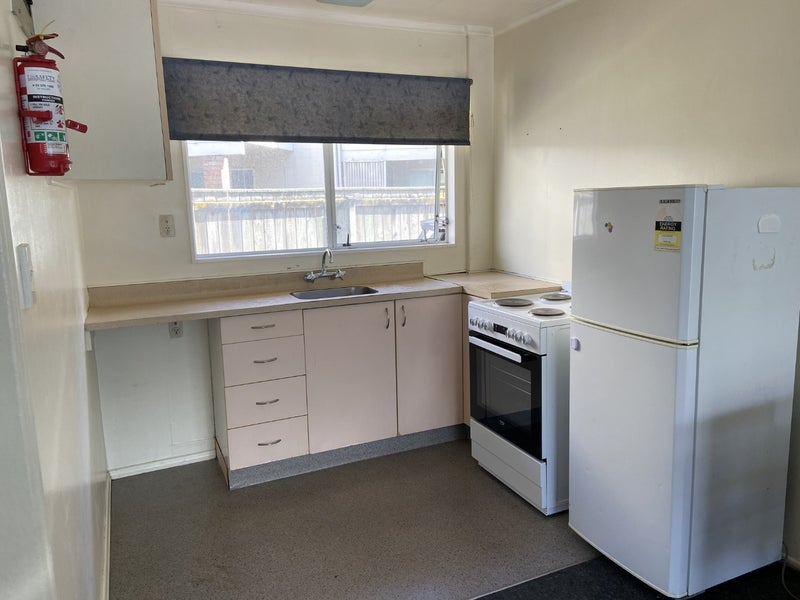 5/98 Pharazyn Street, Melling, Lower Hutt - Carousel 1