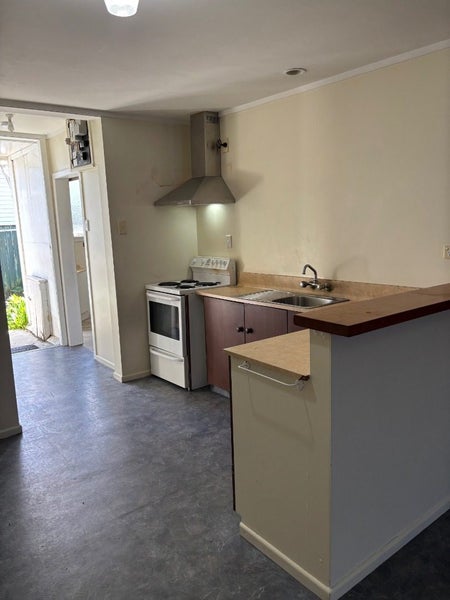 70 Russell Street, Westport - Carousel 2