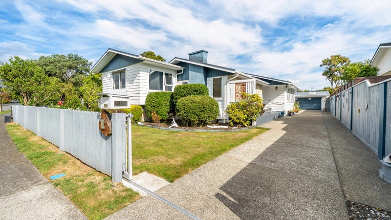 5 McLeod Street, Elderslea, Upper Hutt - Carousel 1