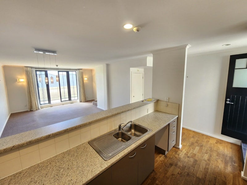 7E/8 Farnham Street, Parnell, Auckland - Carousel 2