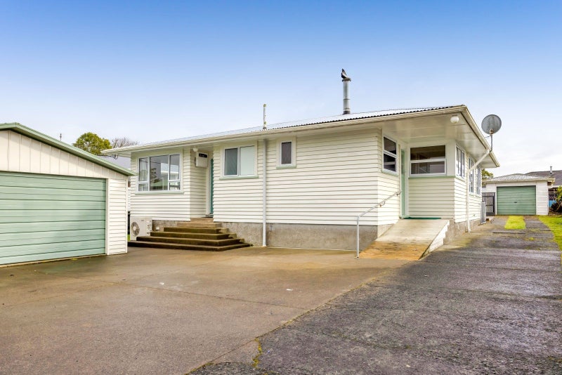 4 Regan Street, Stratford, Stratford - Carousel 2