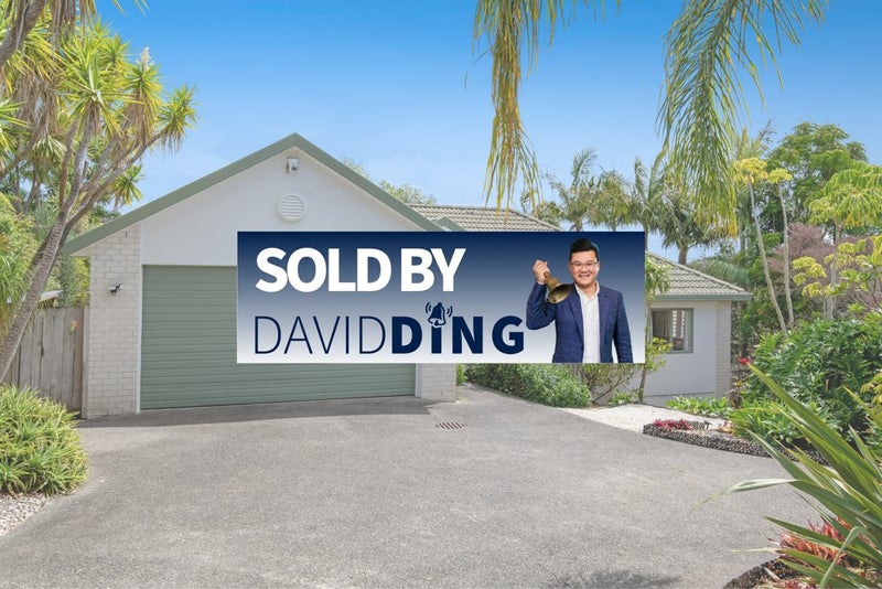 10 Jacanas Place, Unsworth Heights, Auckland - Carousel 1