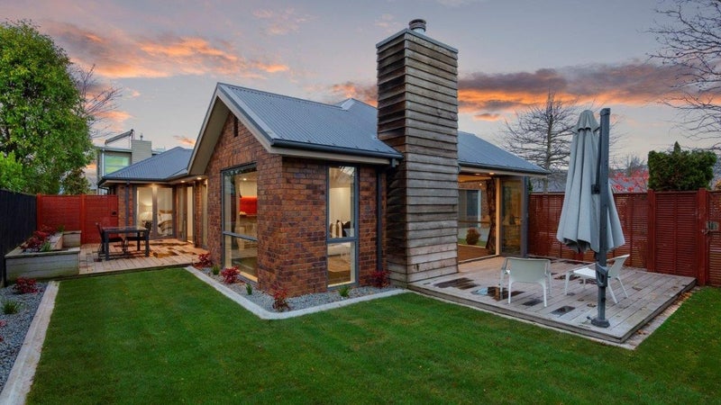 11C Tainui Street, Somerfield, Christchurch - Carousel 1