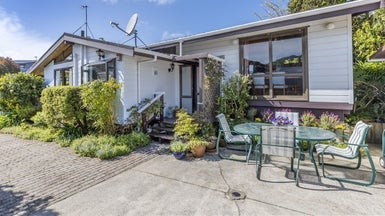 28 John Witton Drive, Crofton Downs, Wellington - Carousel 1